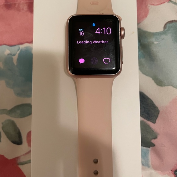 Apple Watch Series 1 Rose Gold - Picture 2 of 5